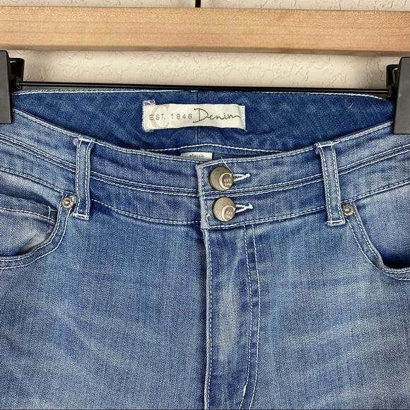 Cato Floral Embroidered Cropped Jeans - Picture 3 of 7